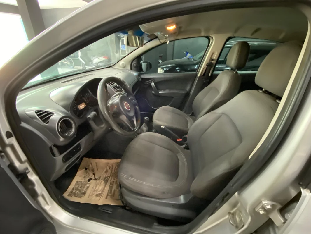 Grand Siena Atracttive 1.0 completo manual 2018 - Imagem 9