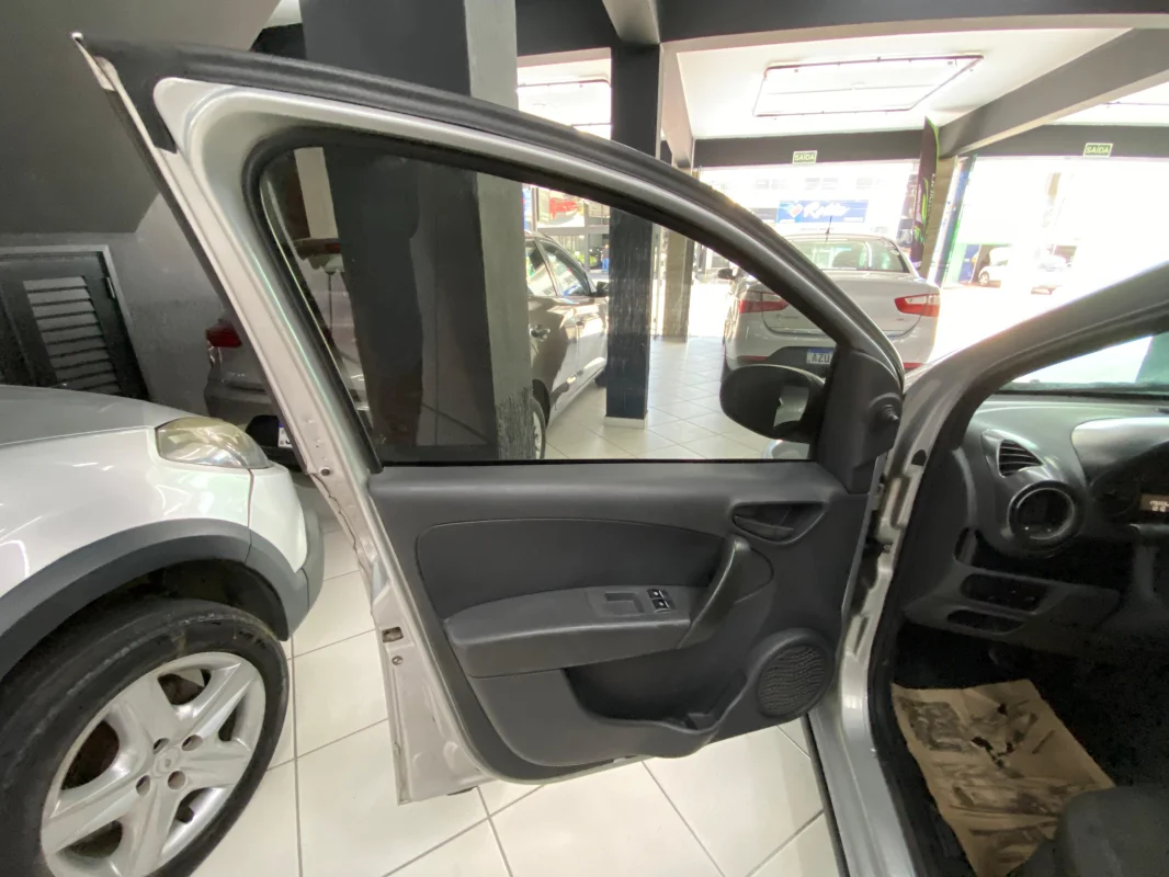 Grand Siena Atracttive 1.0 completo manual 2018 - Imagem 13