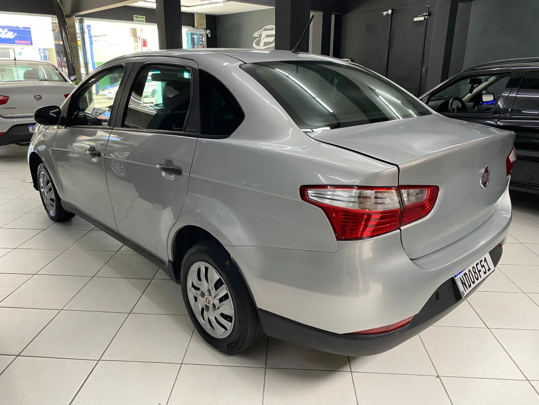 Grand Siena Atracttive 1.0 completo manual 2018 - Imagem 5