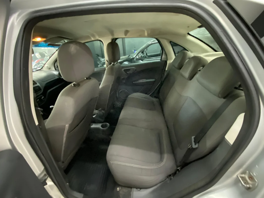 Grand Siena Atracttive 1.0 completo manual 2018 - Imagem 8