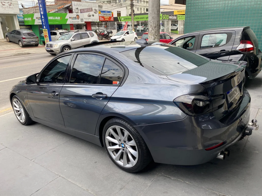 328i Luxury 2.0T automática TETO SOLAR + INTERNA CARAMELO 2012 - Imagem 3