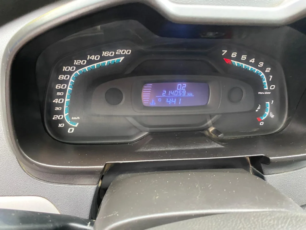 Montana LS 1.4 Direção Hidráulica manual 2015 - Imagem 8