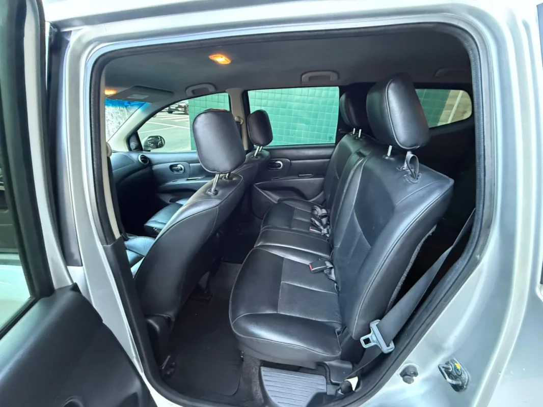 Grand Livina 1.8 completo manual 7 LUGARES GNV 2014 - Imagem 9