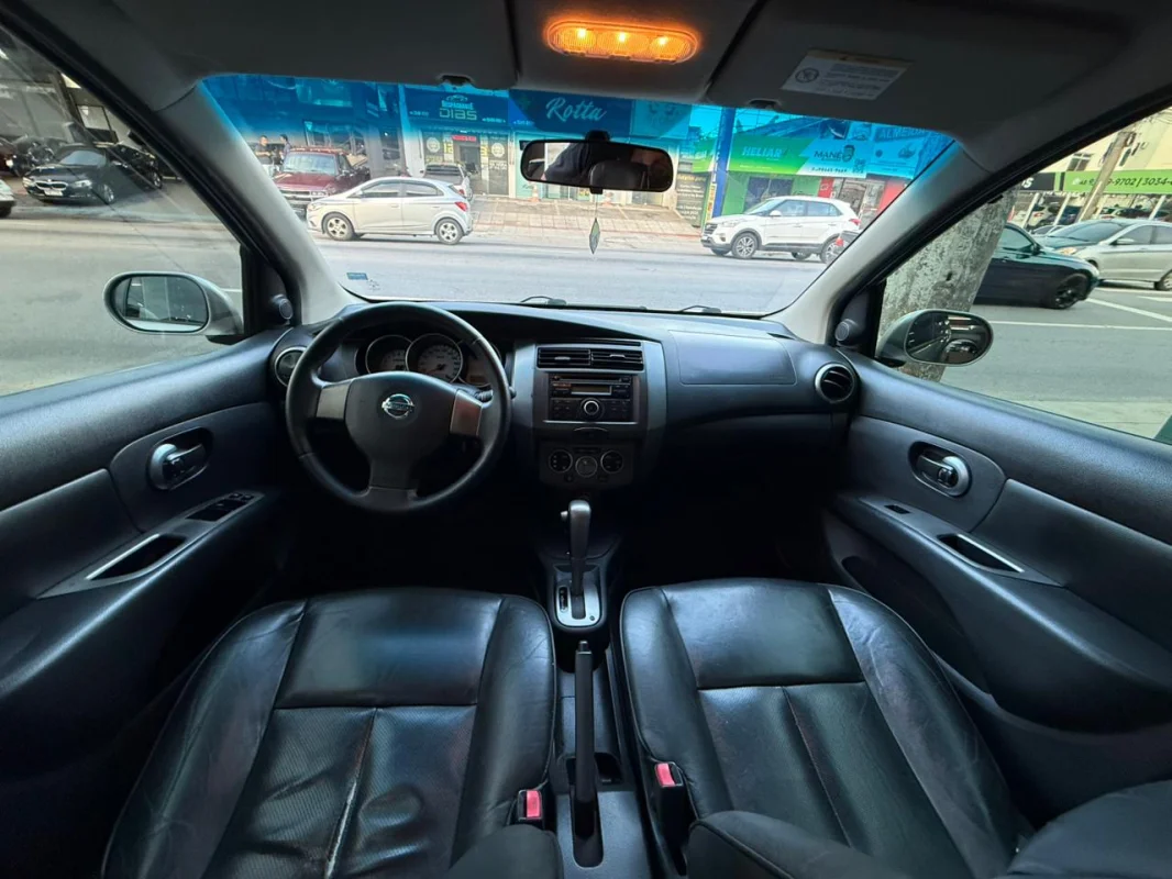 Grand Livina 1.8 completo manual 7 LUGARES GNV 2014 - Imagem 7