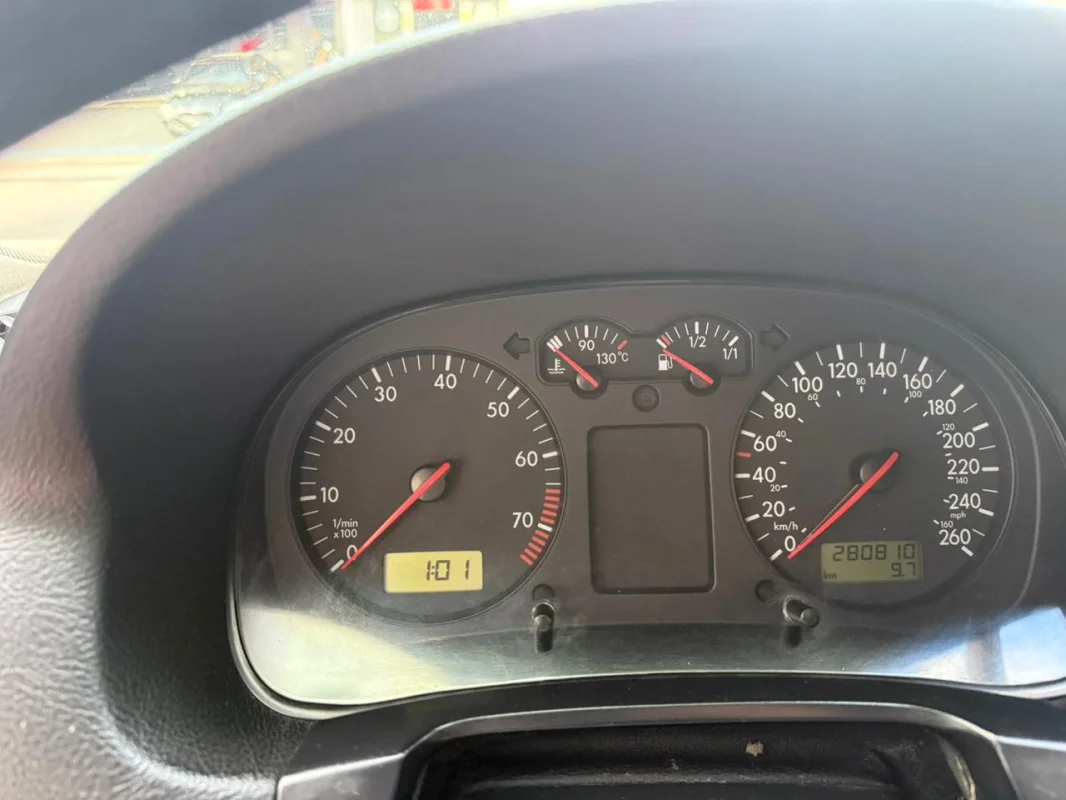 Golf 2.0 completo manual 2000 - Imagem 9