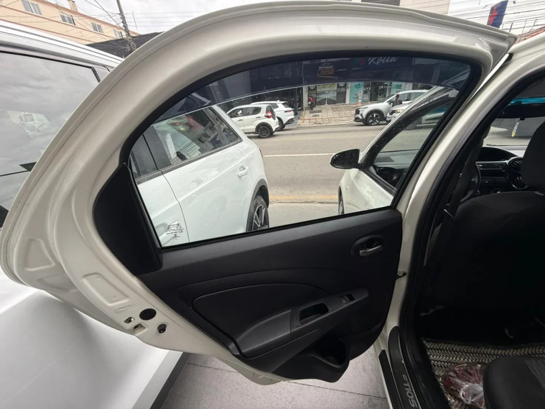 Etios x Sedan 1.5 completo manual GNV 2019 - Imagem 11