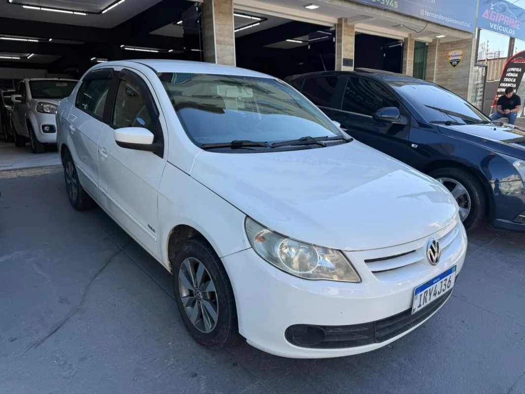 Voyage 1.0 c/ DIREÇÃO HIDRÁULICA E VIDRO ELÉTRICO manual 2012 - Imagem 1