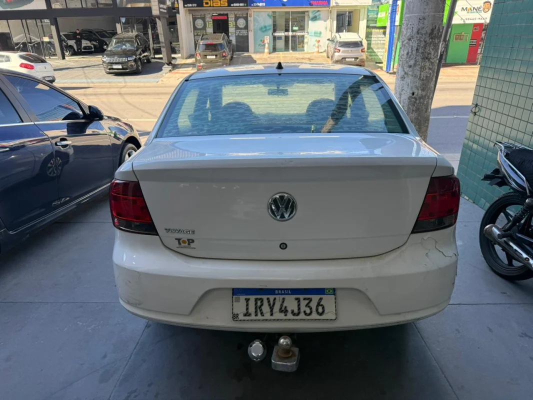 Voyage 1.0 c/ DIREÇÃO HIDRÁULICA E VIDRO ELÉTRICO manual 2012 - Imagem 6