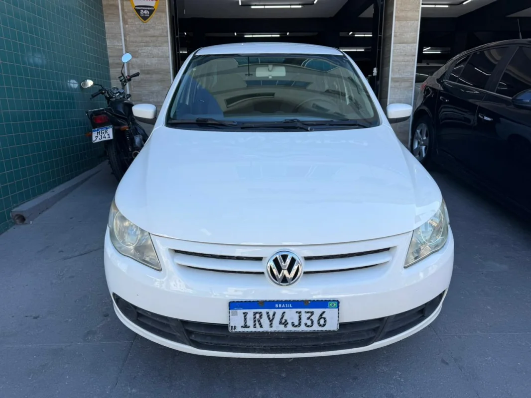 Voyage 1.0 c/ DIREÇÃO HIDRÁULICA E VIDRO ELÉTRICO manual 2012 - Imagem 2