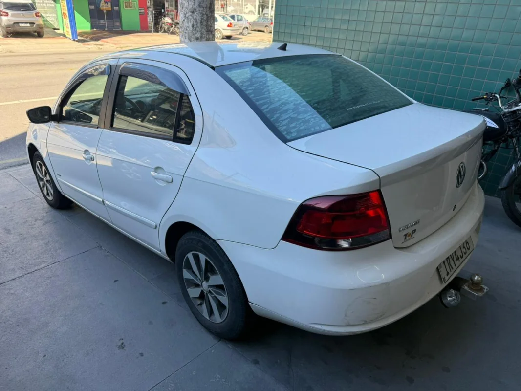 Voyage 1.0 c/ DIREÇÃO HIDRÁULICA E VIDRO ELÉTRICO manual 2012 - Imagem 5