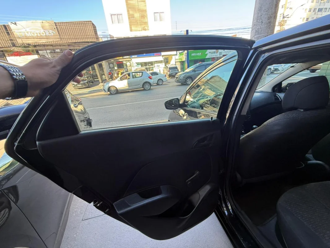 HB20 1.0 comfort Plus completo manual 2018 - Imagem 12