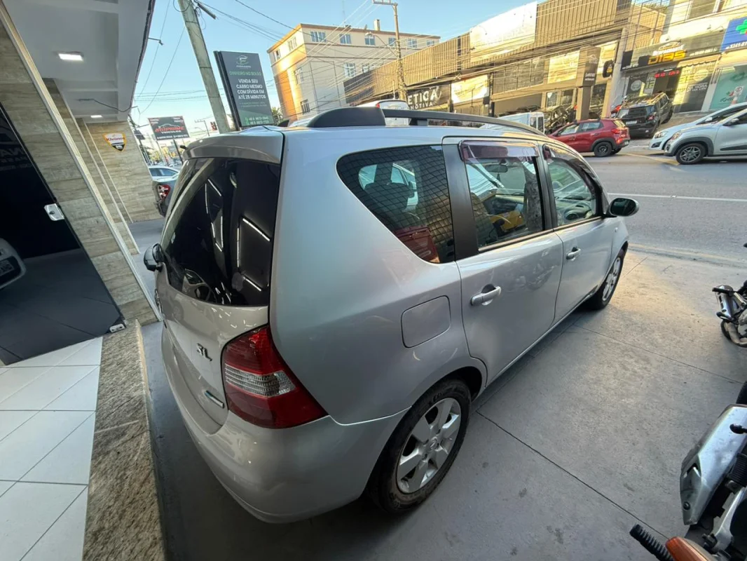 Livina SL 1.8 completo automático 2012 - Imagem 5