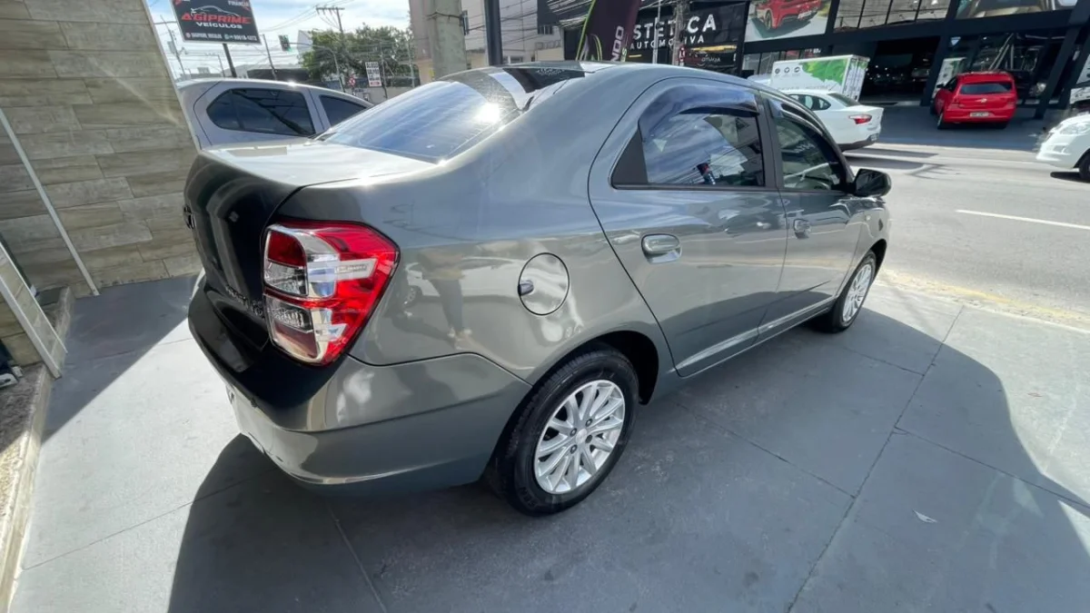 COBALT LTZ 1.4 Flex GNV Mec. 2012 - Imagem 3