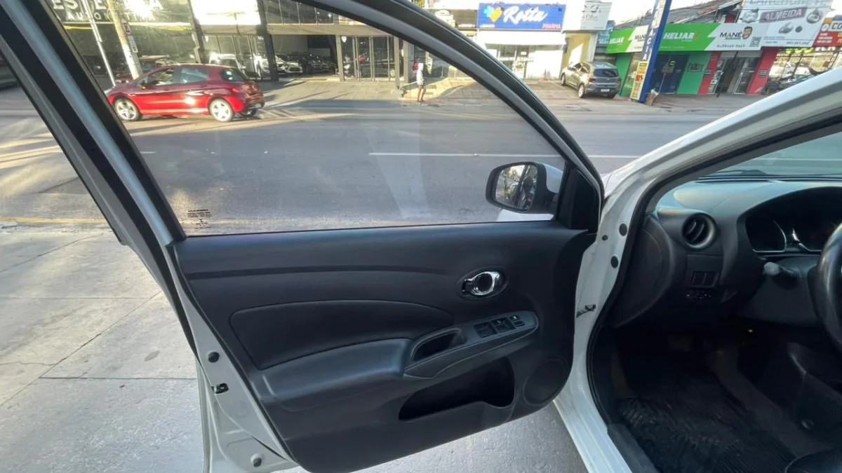 Versa SL 1.6 Automático 2020 - Imagem 12