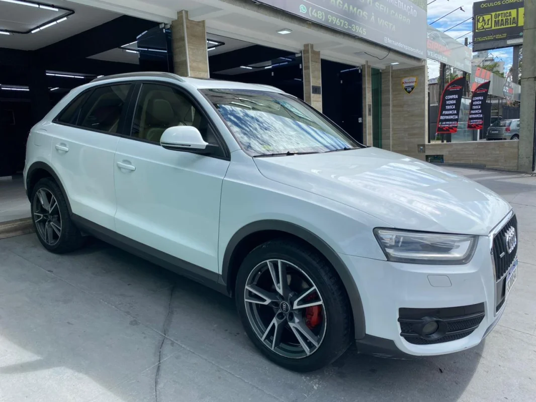 Q3 2.0 TFSI automática INTERNA CARAMELO + TETO SOLAR 2014 