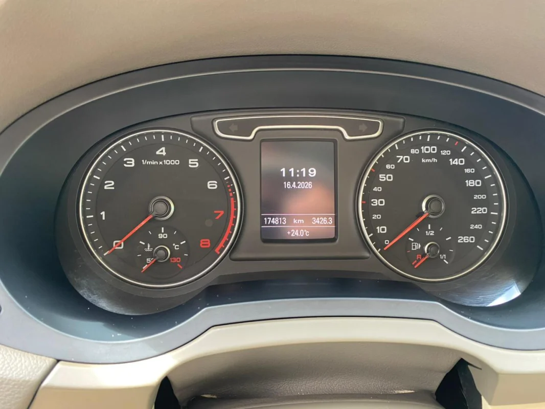 Q3 2.0 TFSI automática INTERNA CARAMELO + TETO SOLAR 2014  - Imagem 9