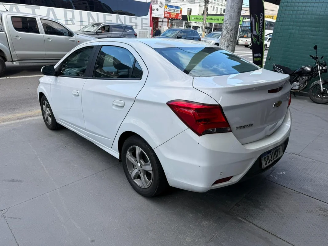 Prisma LTZ 1.4 completo manual 2018 - Imagem 3