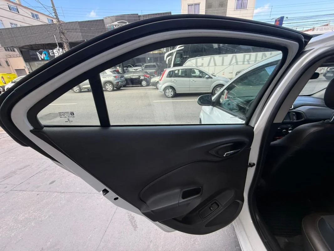 Prisma LTZ 1.4 completo manual 2018 - Imagem 14