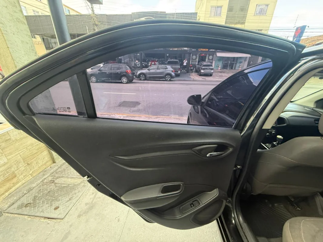 Onix LTZ 1.4 completo manual 2014 - Imagem 9
