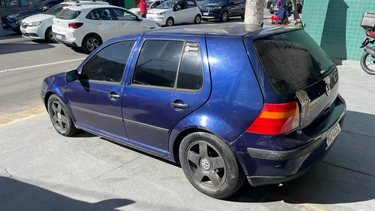Golf 1.6 Mi/ Gener. Black & Silver Mec. 2002 - Imagem 8