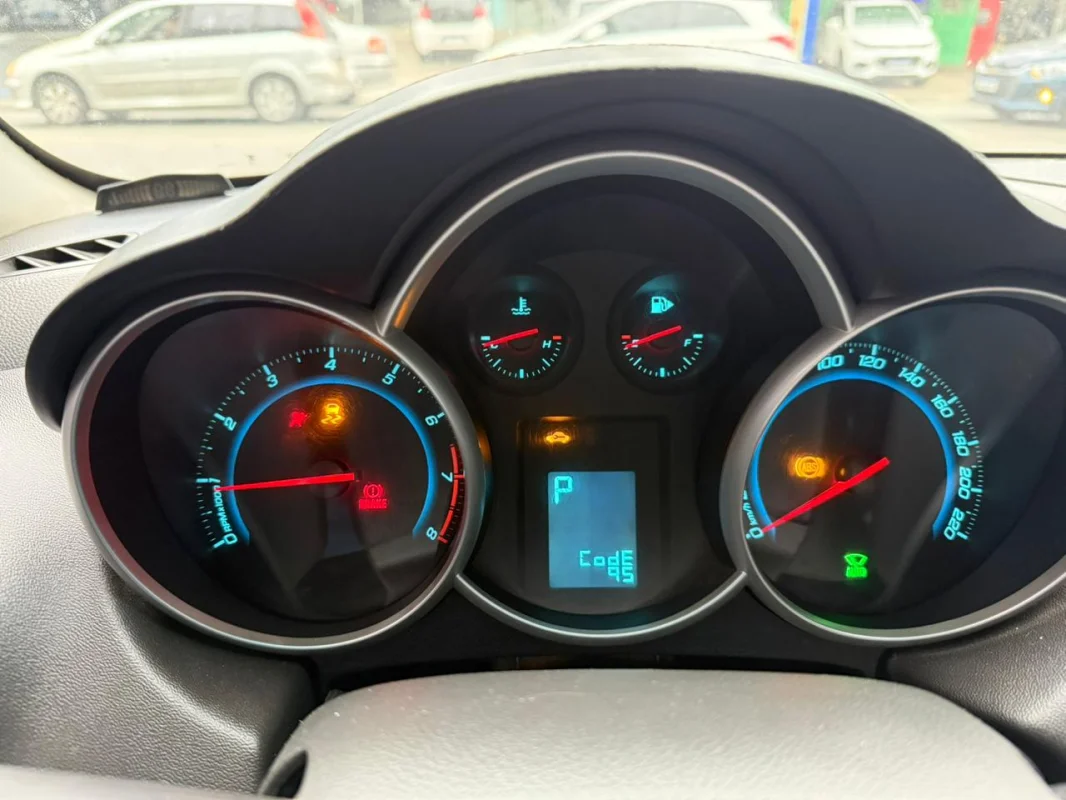 Cruze 1.8 LT completo automático 2013 - Imagem 2