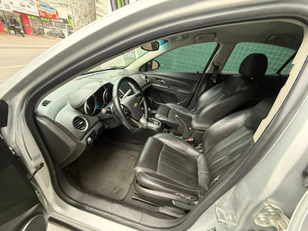 Cruze 1.8 LT completo automático 2013 - Imagem 14