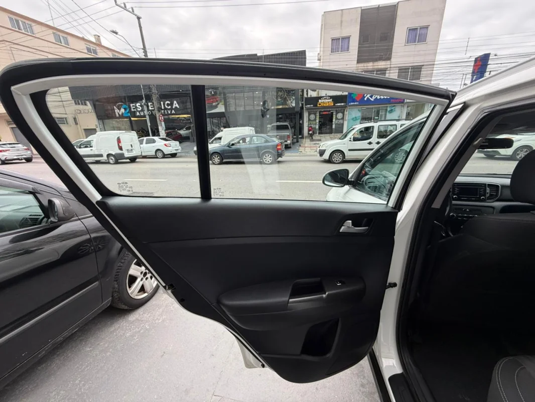 Sportage LX 2.0 completo automático 2019 - Imagem 12