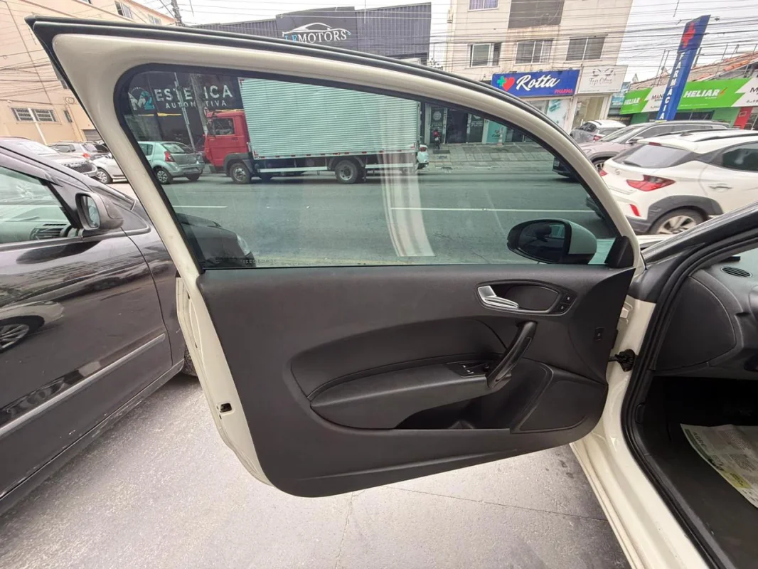 A1 Sport 1.4 TFSI COMPLETO AUTOMÁTICO 2P 2012 - Imagem 12