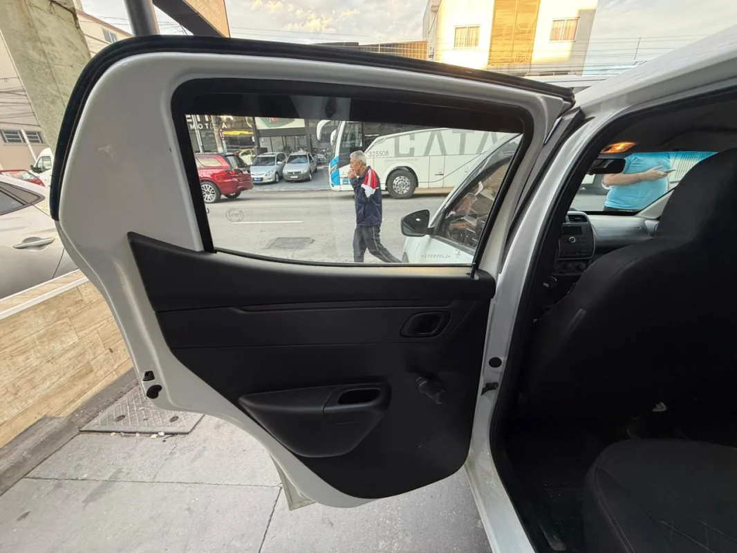 Kwid ZEN 1.0 completo manual 2020 - Imagem 11