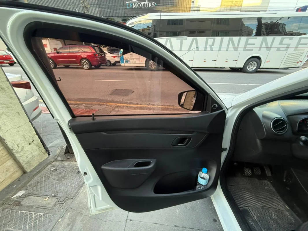 Kwid ZEN 1.0 completo manual 2020 - Imagem 14