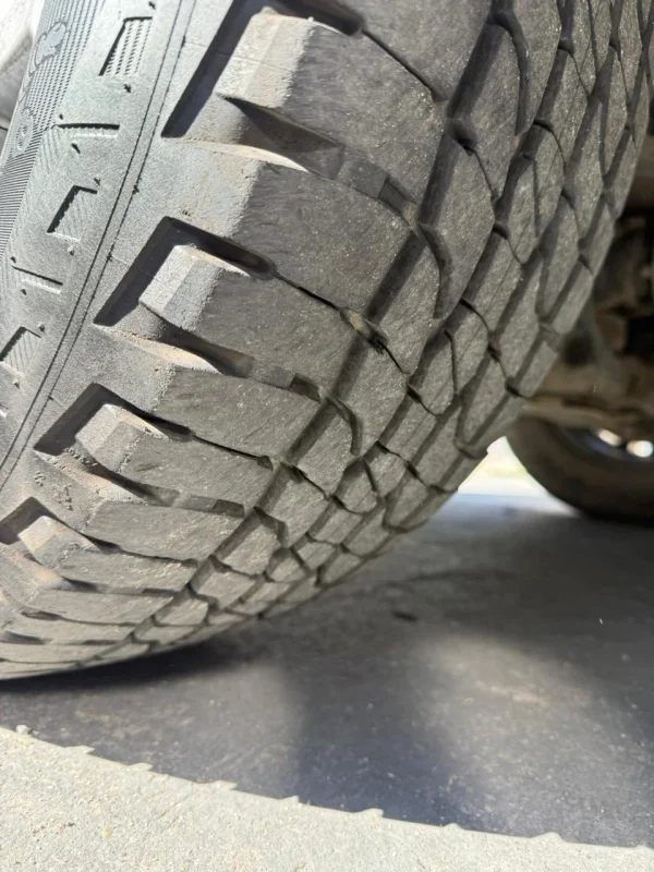 Hillux SW4 4x4 3.0 DIESEL completo automático 7LUGARES 2012 - Imagem 14