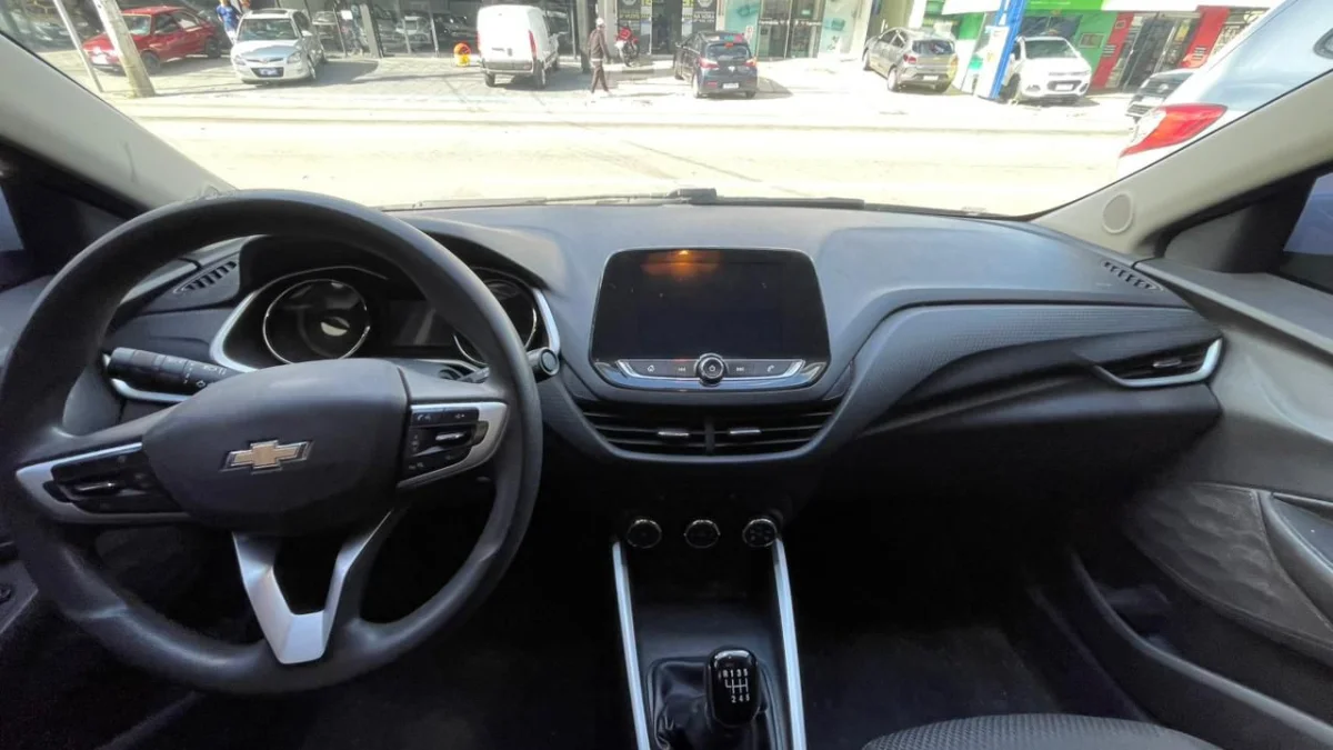 Onix Hatch 1.0 LT Flex Completo Mec. 2020 - Imagem 7