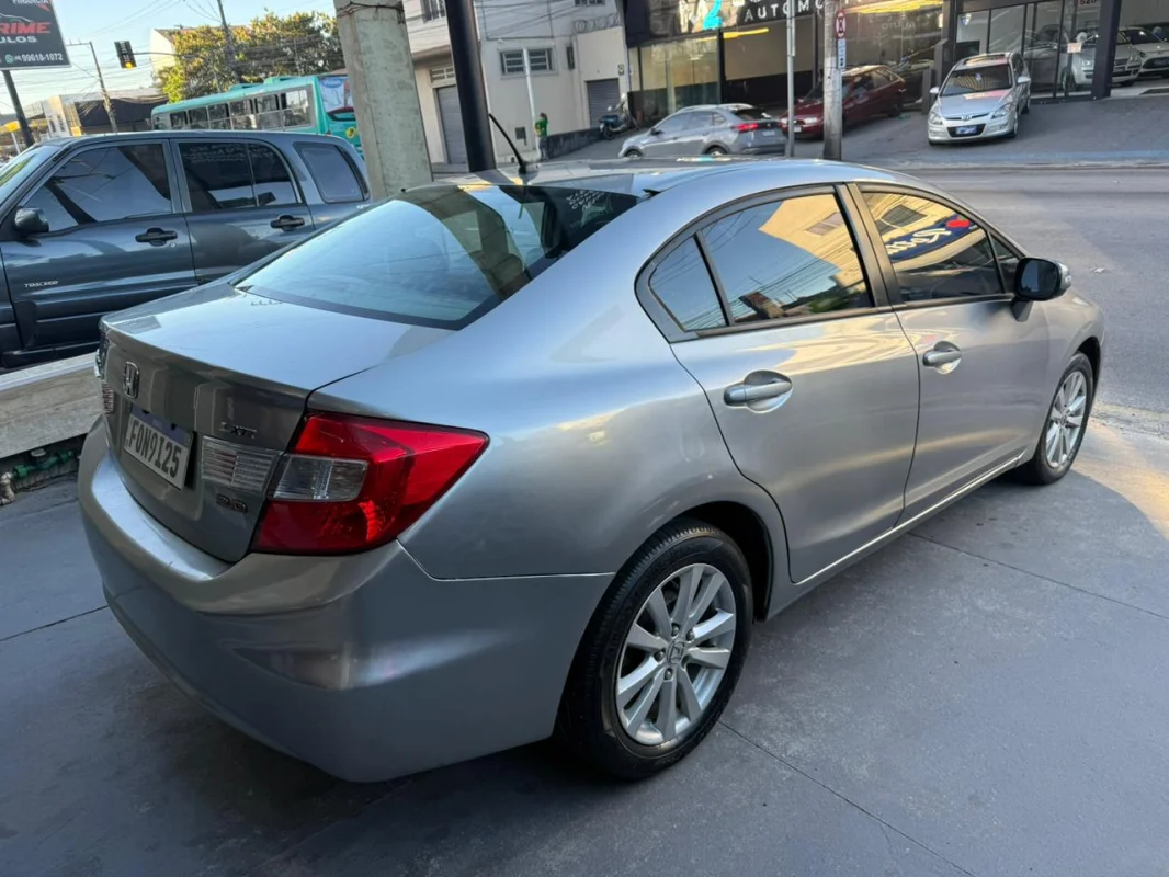 Civic 2.0 LXR completo automático 2014 - Imagem 3