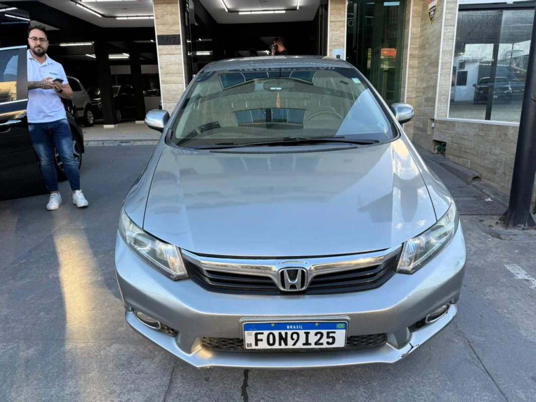 Civic 2.0 LXR completo automático 2014 - Imagem 2