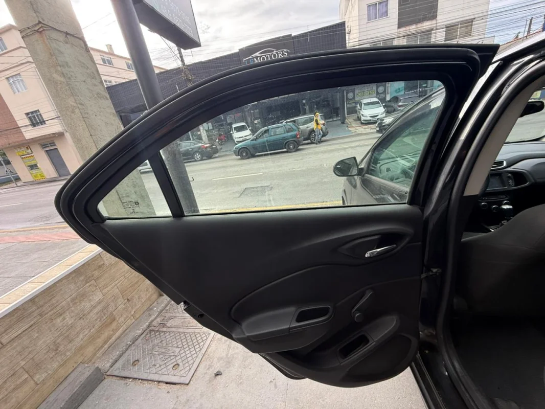 Prisma 1.4 LT completo manual 2017 - Imagem 10