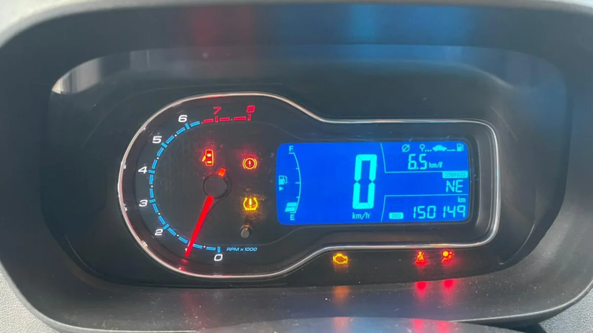 COBALT LTZ 1.8 Flex GNV Mec. 2017 - Imagem 9