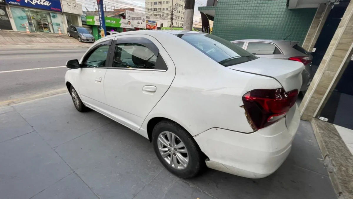 COBALT LTZ 1.8 Flex GNV Mec. 2017 - Imagem 5