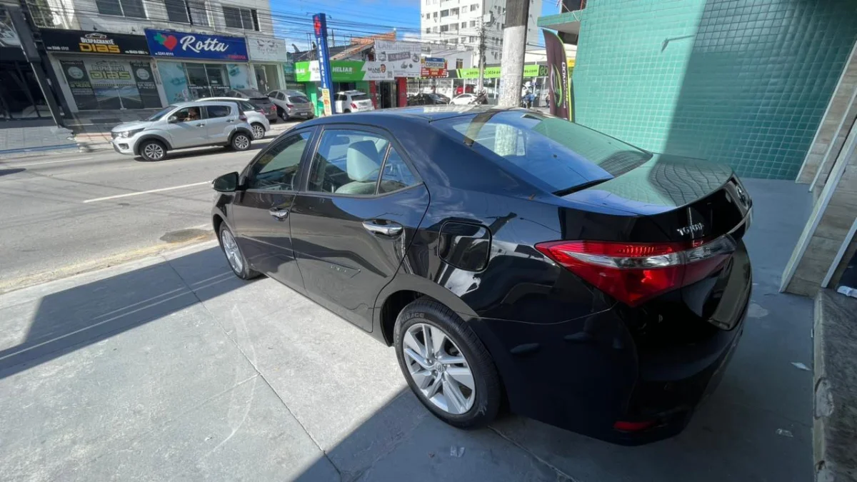 Corolla GLI 1.8 Aut. 2017 - Imagem 3
