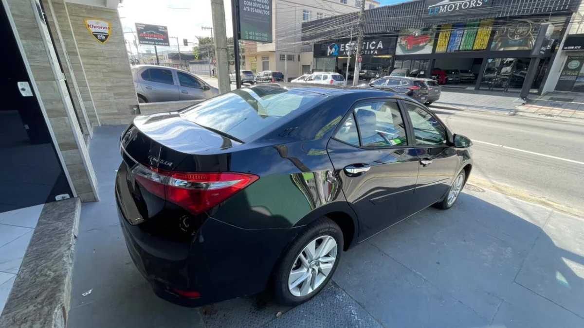Corolla GLI 1.8 Aut. 2017 - Imagem 4