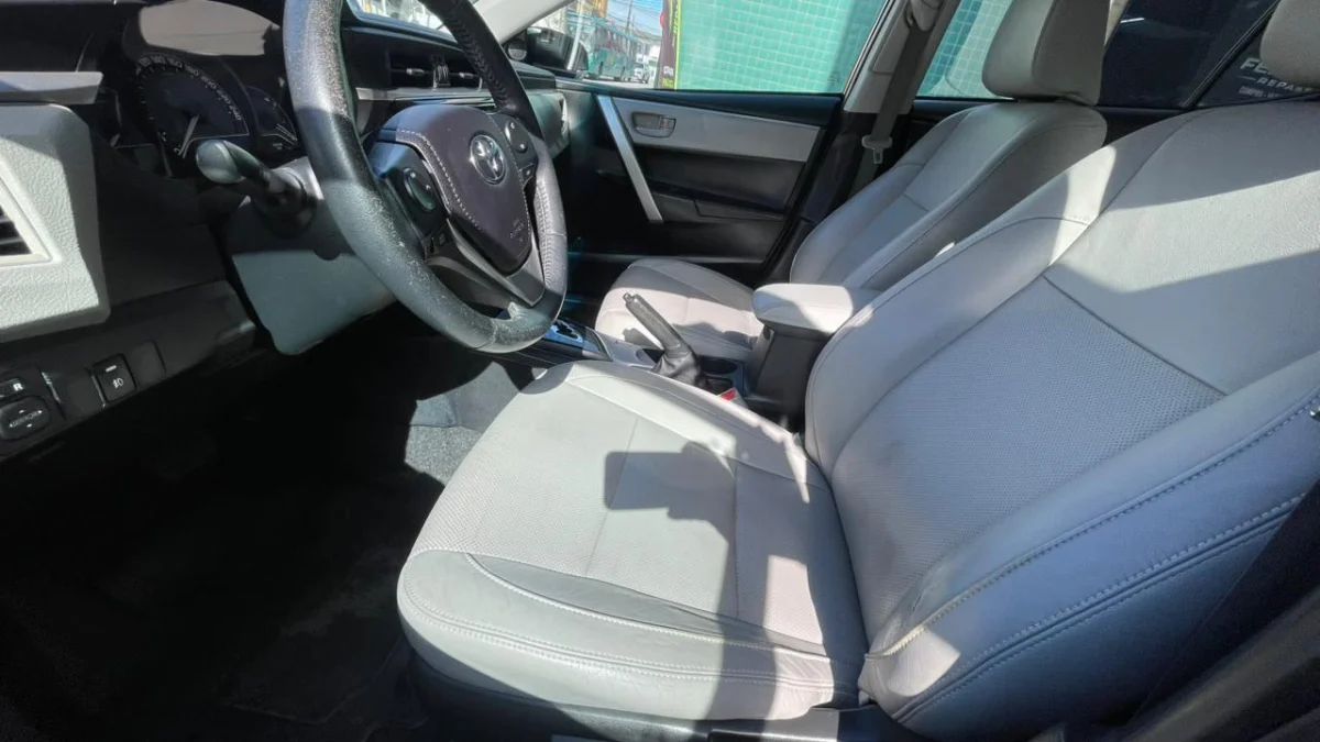 Corolla GLI 1.8 Aut. 2017 - Imagem 9