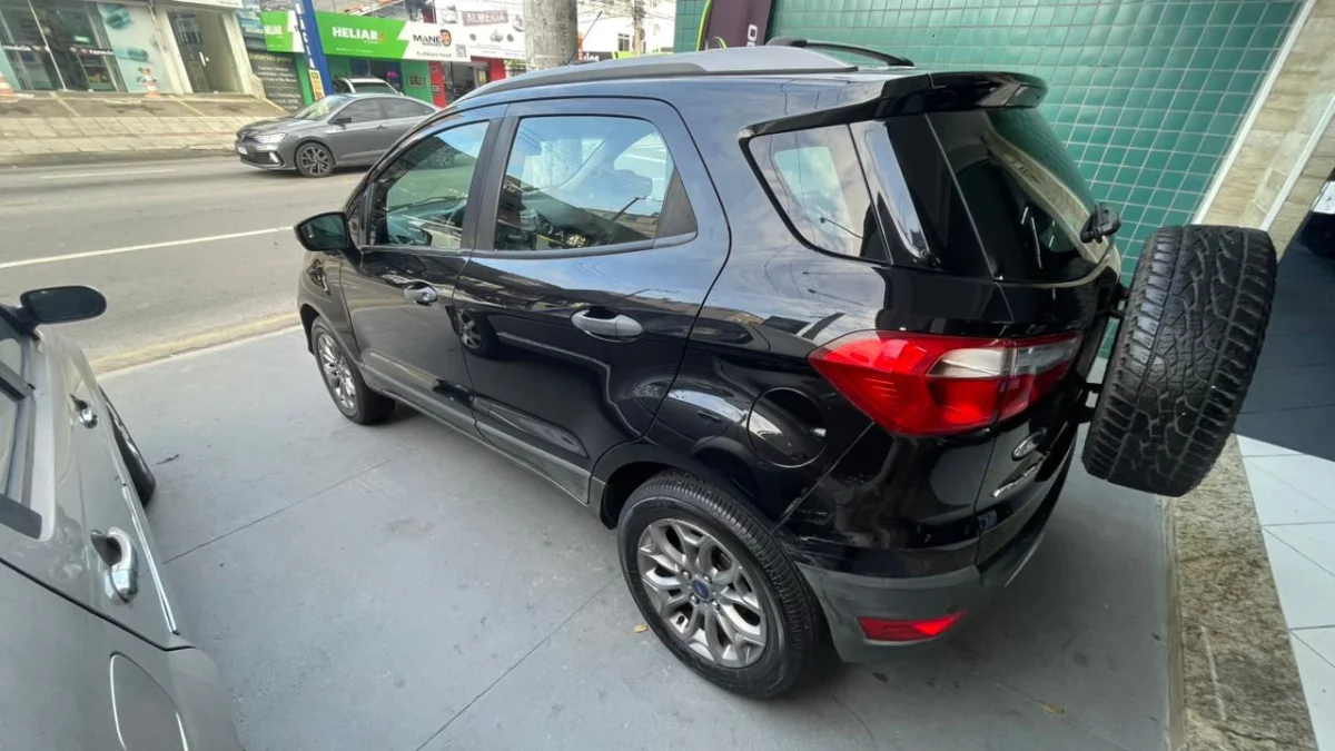 Ecosport FreesTyle 2.0 Aut. Flex 2015 - Imagem 3