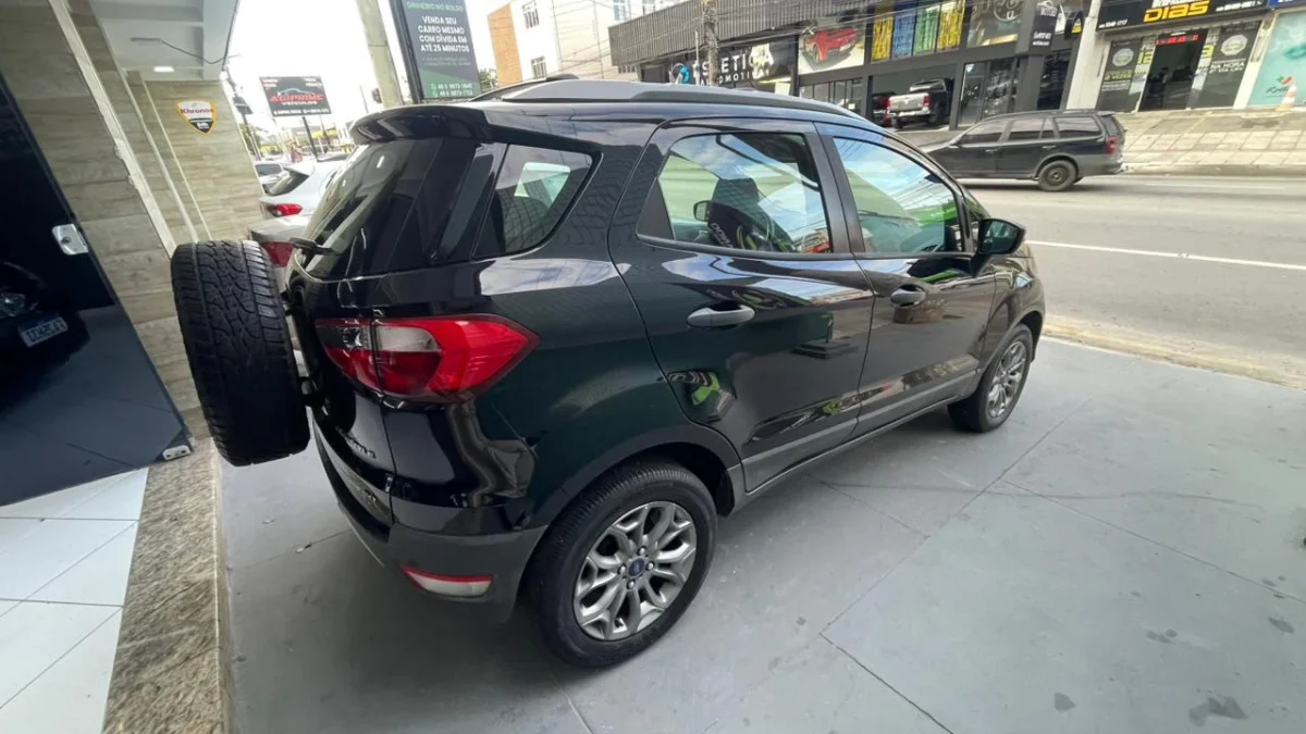Ecosport FreesTyle 2.0 Aut. Flex 2015 - Imagem 5