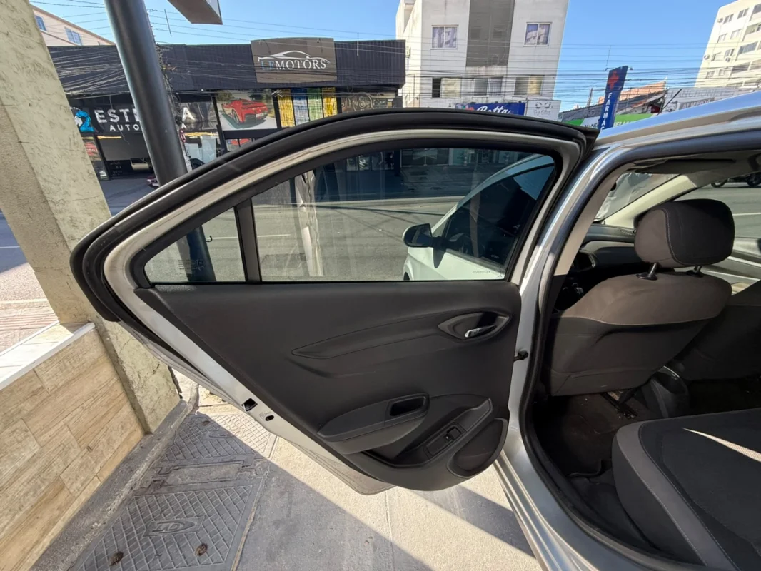 Prisma LTZ 1.4 completo AUTOMÁTICO 2014 - Imagem 11