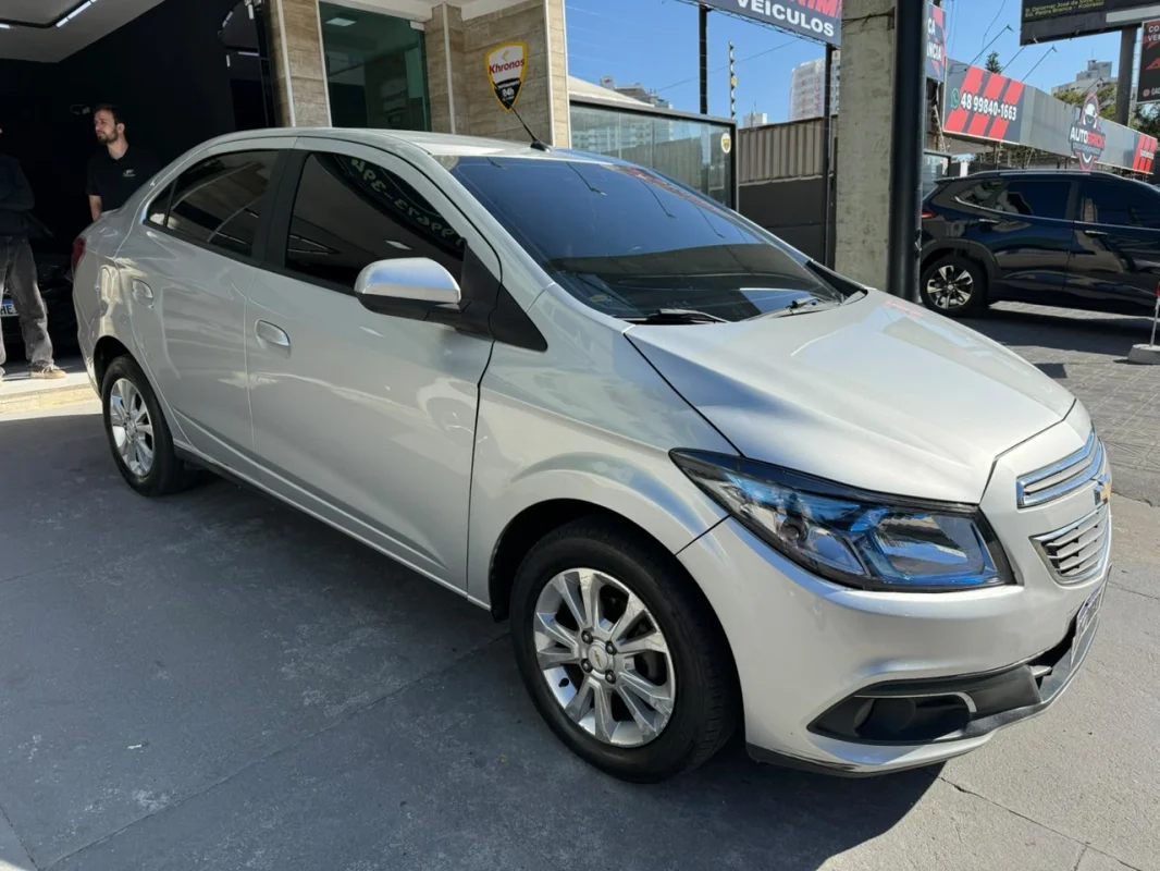 Prisma LTZ 1.4 completo AUTOMÁTICO 2014
