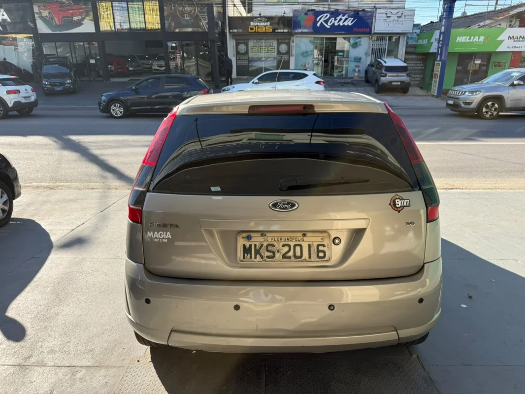 Fiesta 1.6 completo manual 2013 - Imagem 6