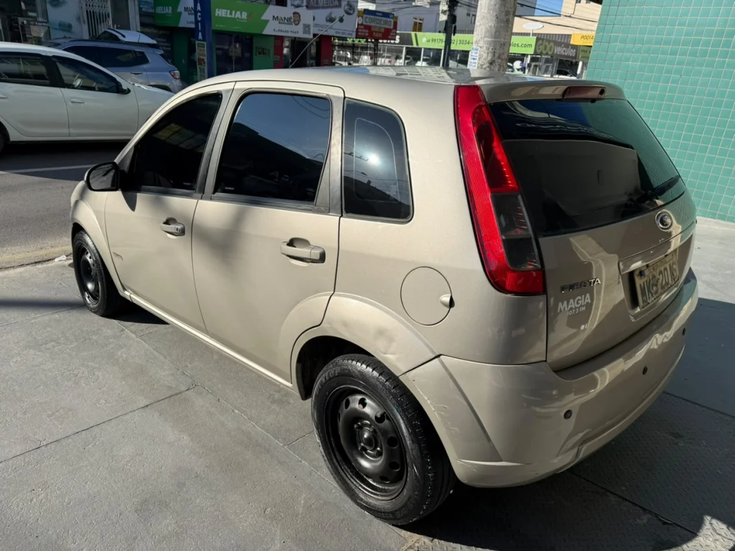 Fiesta 1.6 completo manual 2013 - Imagem 5