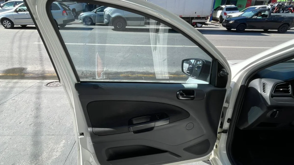 Gol 1.0 Flex Completo Mec. 2022 - Imagem 11