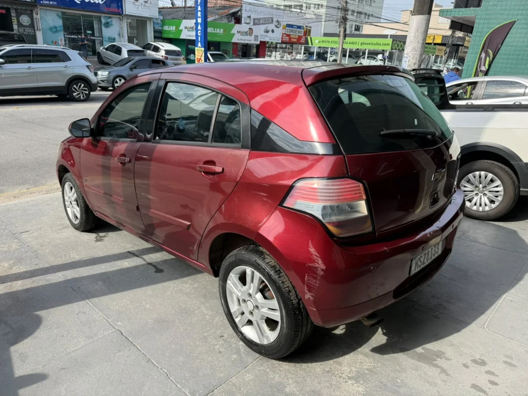 Agile 1.4 LTZ completo manual 2011 - Imagem 3