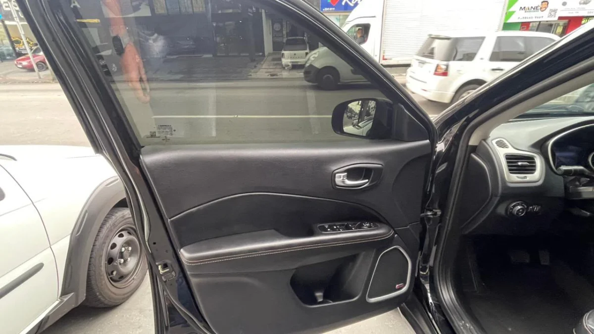 Compass Longitude 2.0 4x4 Diesel Aut. 2019 - Imagem 10