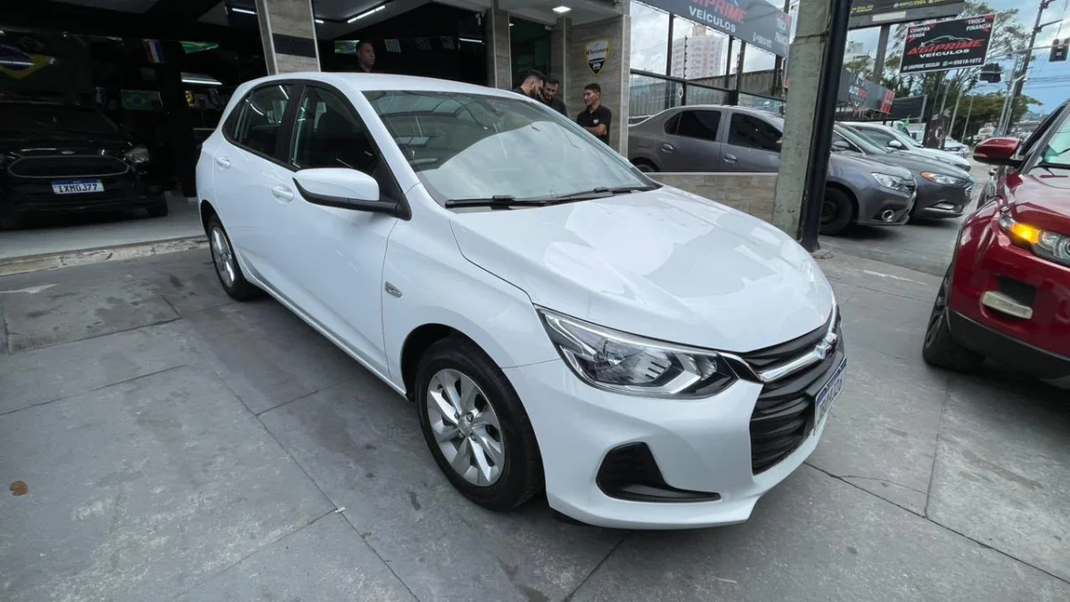 Onix LT2 1.0 Mec. Completo 2023